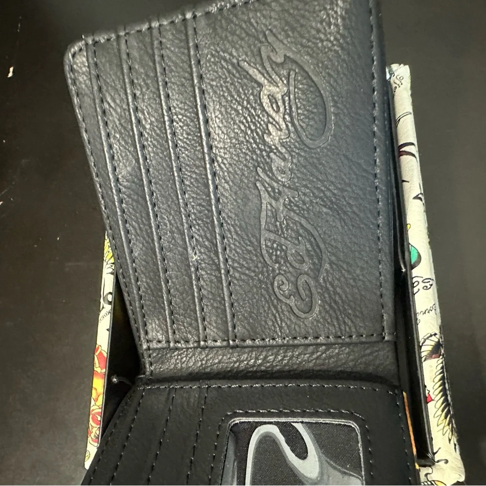🆕Ed Hardy Bifold Wallet & Valet Tray